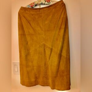 Suede vintage skirt size 8